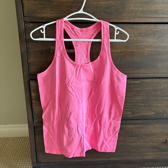 lululemon Swiftly Tech Racerback Tank Top - Picture 4 of 8